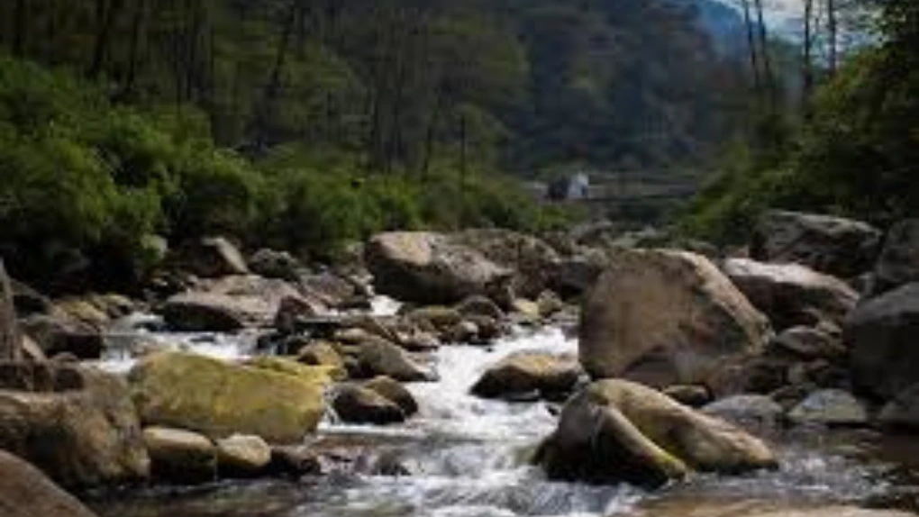 Siri-River-Trek